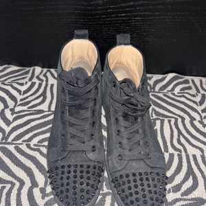 Christian loubouton size 8 us